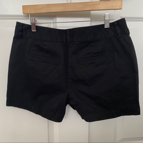 The Loft size 6 ladies shorts black - Picture 2 of 4